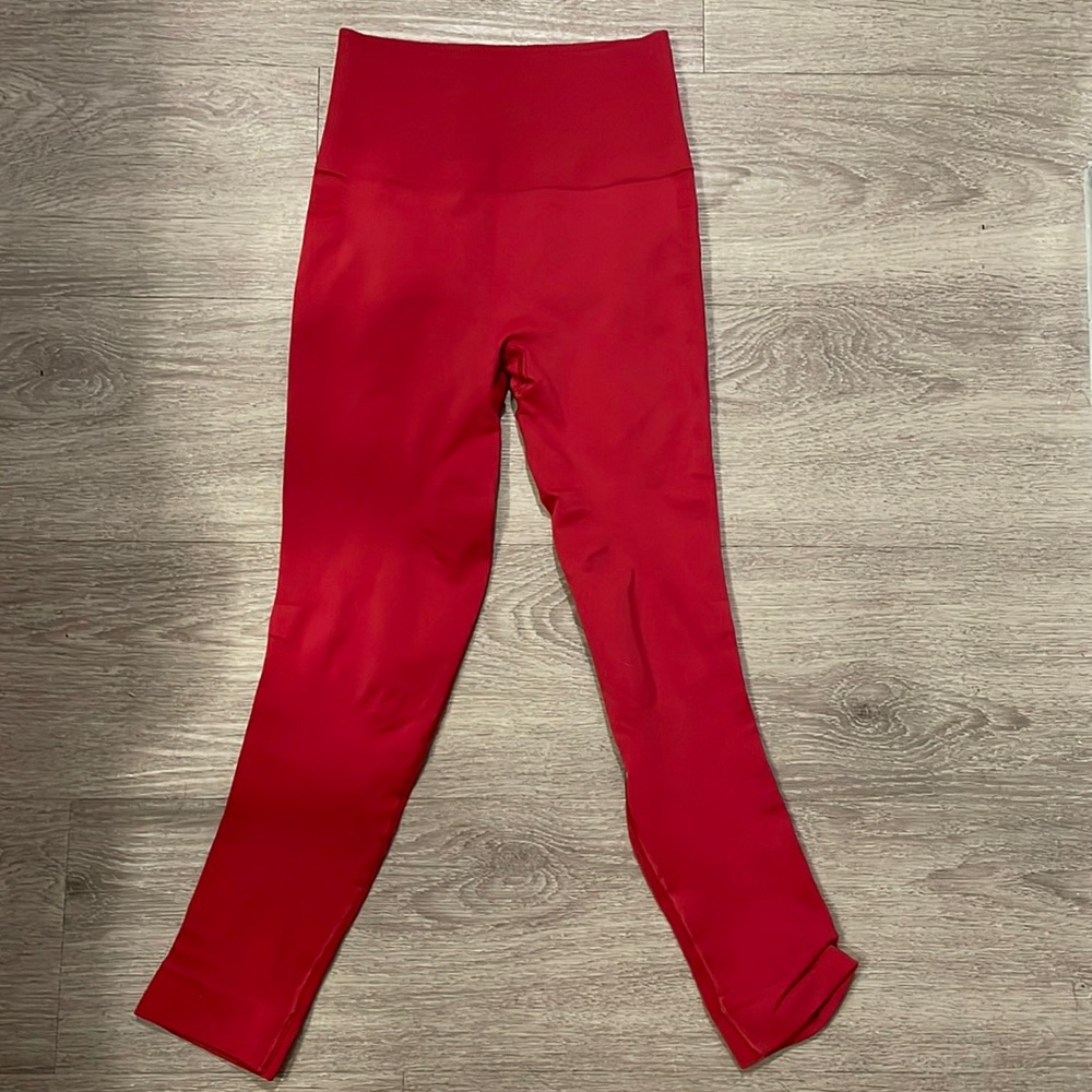 Lululemon size 4 seamless leggings